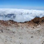 Panoramatický pohled na kráter Pico del Teide z jeho vrcholu